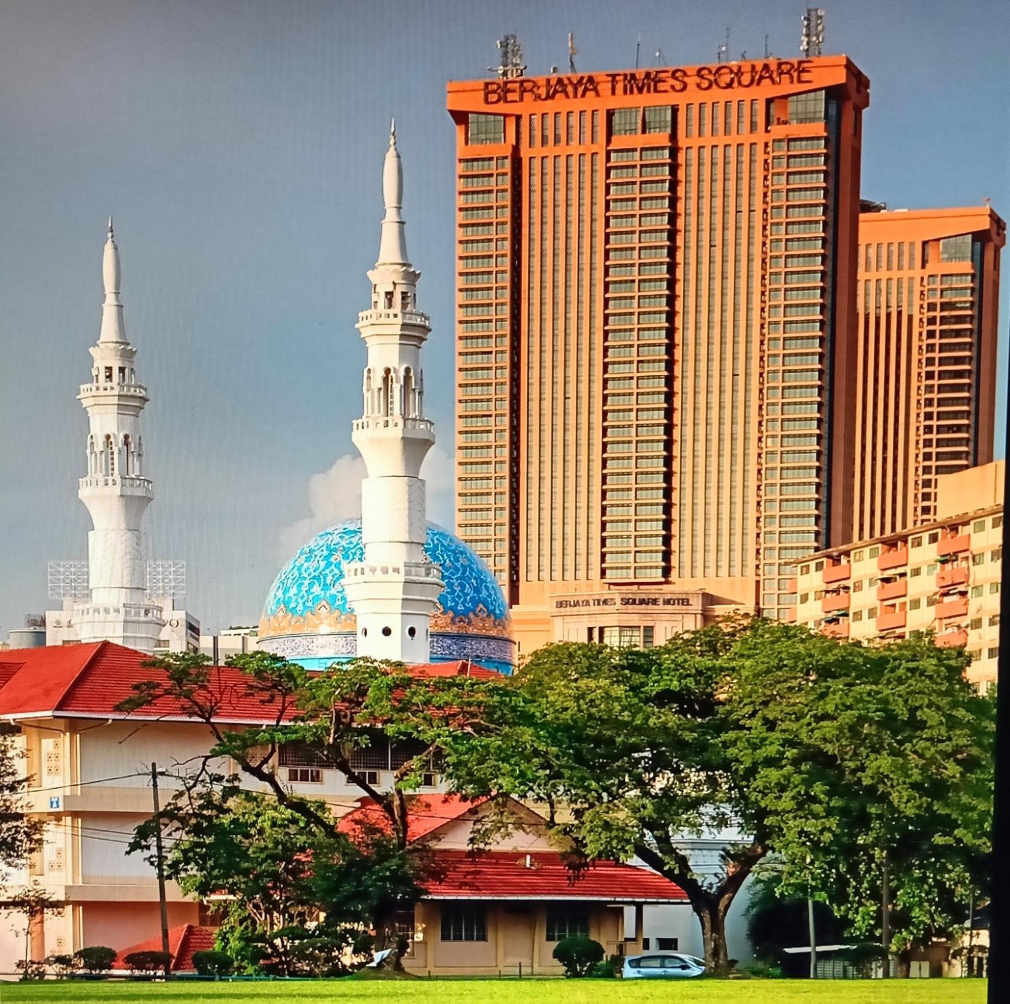 Bukitbintang World Service At Times Squre Kulalumpur