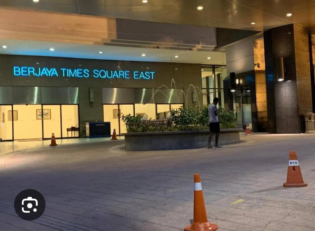 Bukitbintang World Service At Times Squre Kulalumpur *